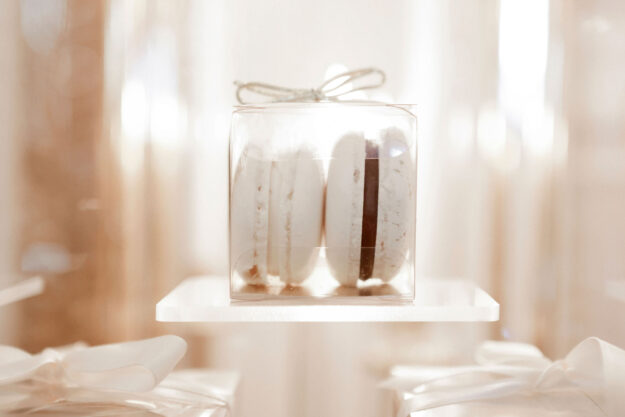 His and hers macaron boxes